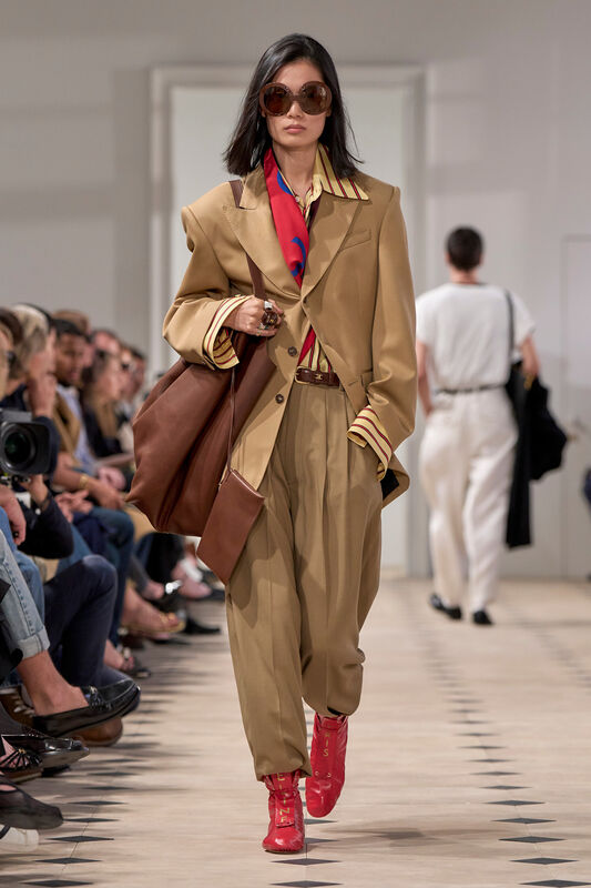 Celine PO S26 009