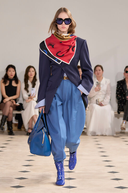 Celine PO S26 012