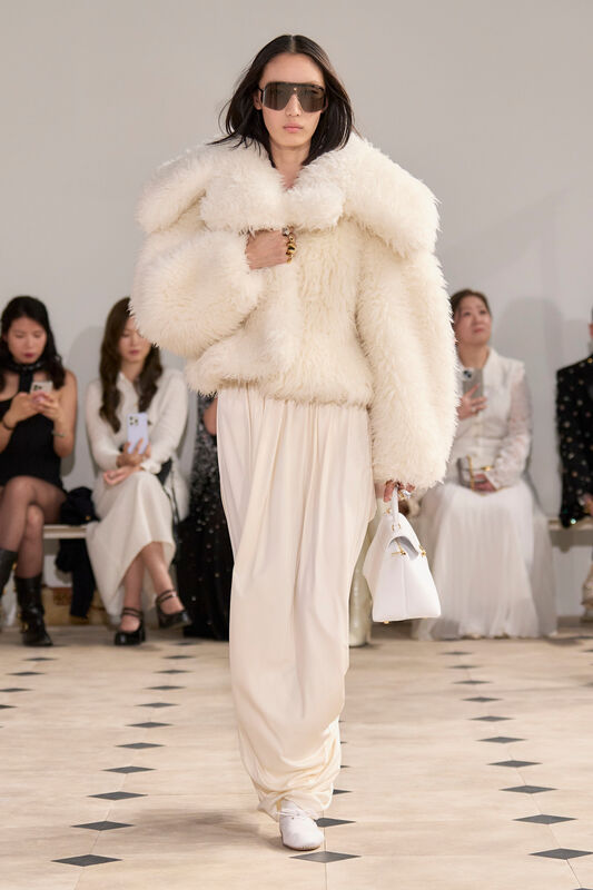 Celine PO S26 040