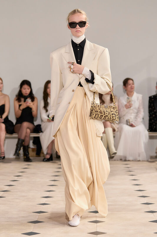 Celine PO S26 062