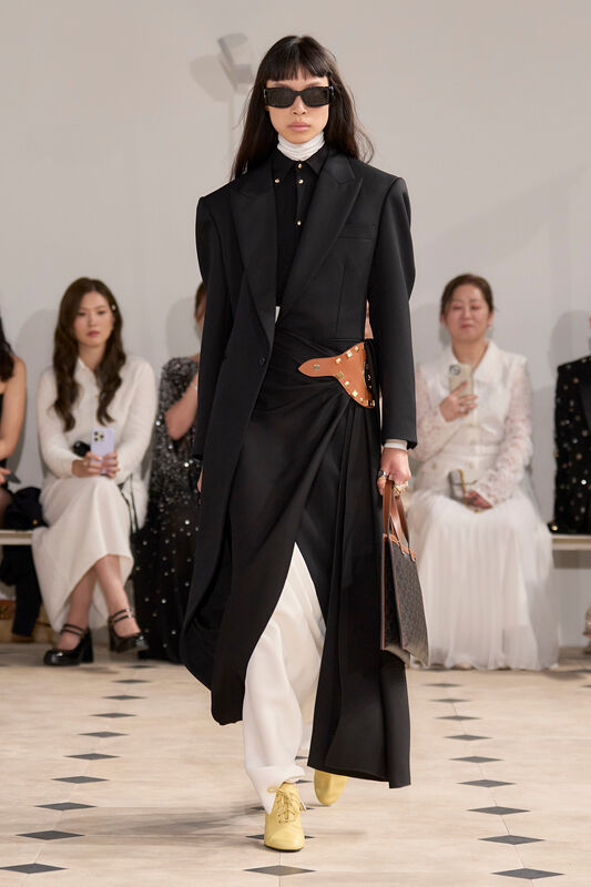 Celine PO S26 066