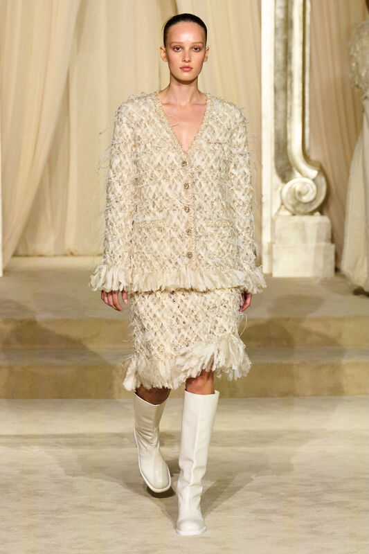Chanel HC F25 009