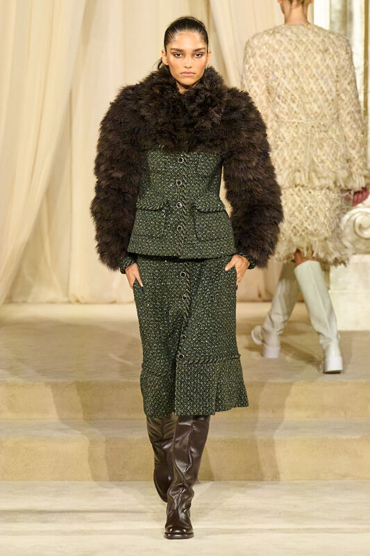 Chanel HC F25 015