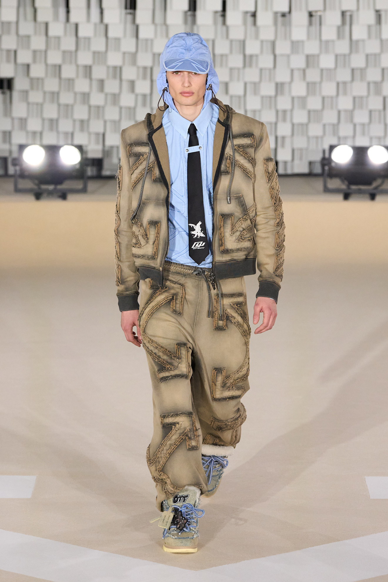 Off White F25 025