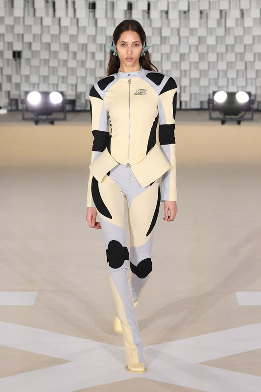 Off White F25 008