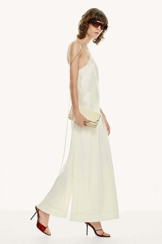 Victoria Beckham PreFall PO F25 011