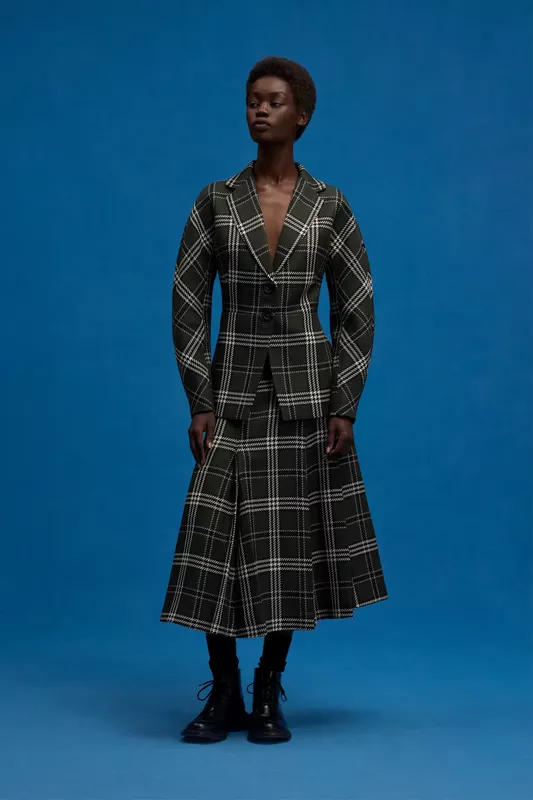 00005-emilia-wickstead-resort-2026-credit-brand