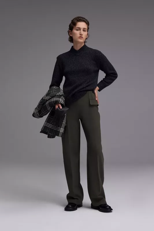 00034-emilia-wickstead-resort-2026-credit-brand