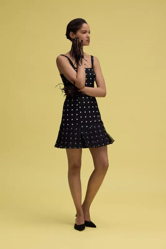 00043-emilia-wickstead-resort-2026-credit-brand
