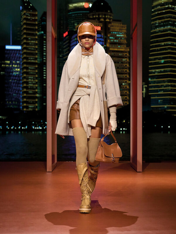 Hermes PO F25 041