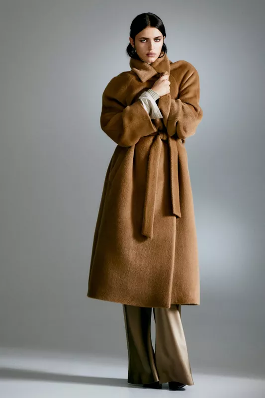 00017-alberta-ferretti=pre-fall-2024-credit-brand
