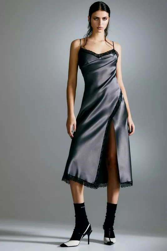00020-alberta-ferretti=pre-fall-2024-credit-brand