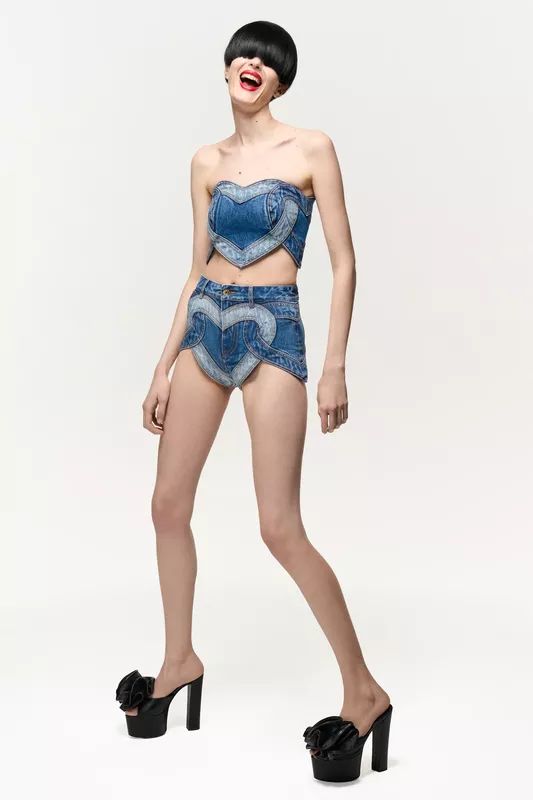 00015-area-pre-fall-2024-credit-brand