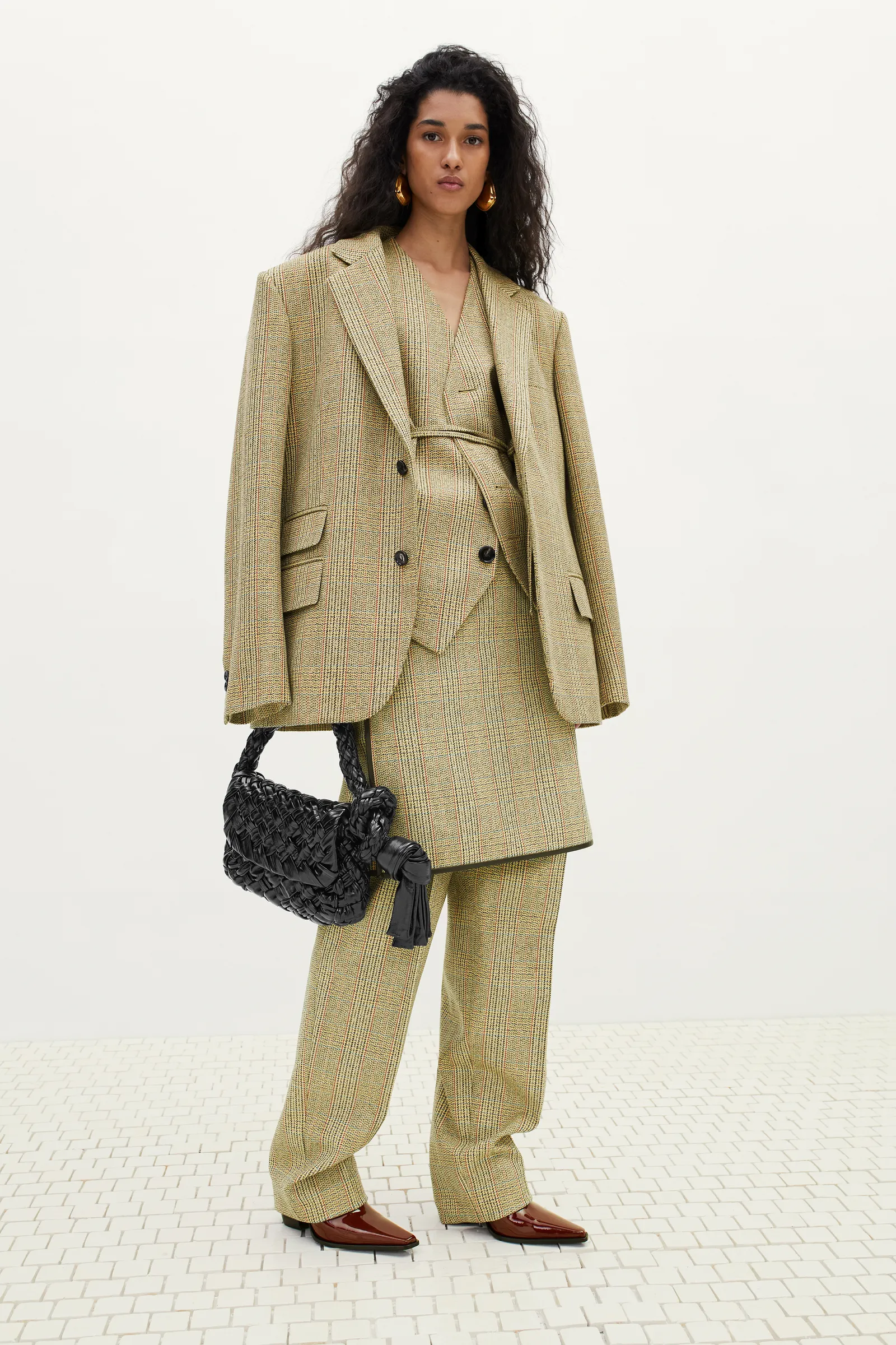 00008-bottega-veneta-pre-fall-2024-credit-brand
