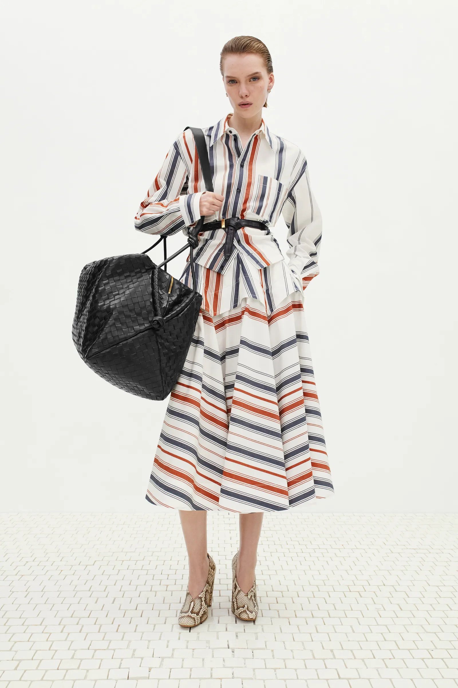 00009-bottega-veneta-pre-fall-2024-credit-brand