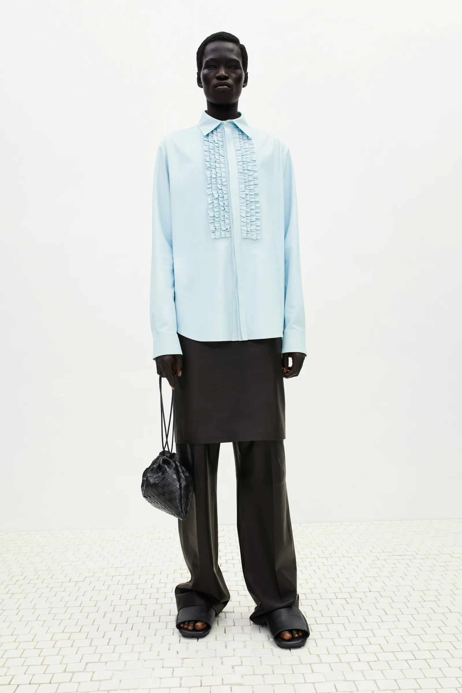 00024-bottega-veneta-pre-fall-2024-credit-brand