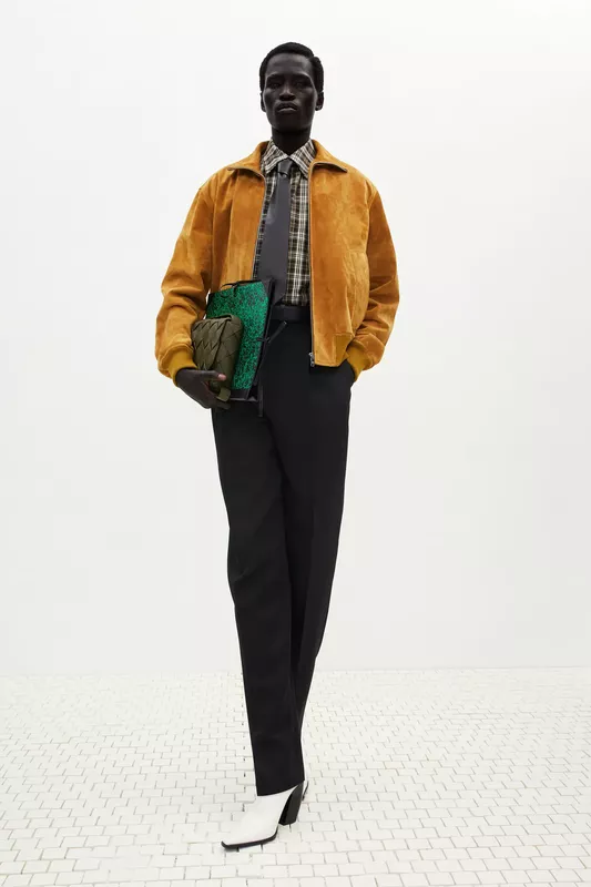00002-bottega-veneta-pre-fall-2024-credit-brand