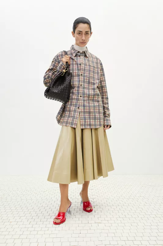 00005-bottega-veneta-pre-fall-2024-credit-brand