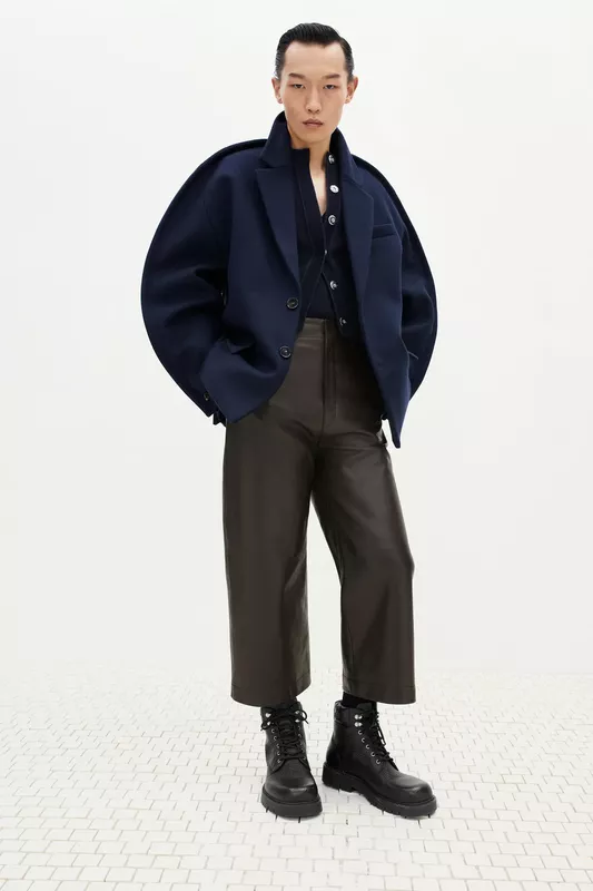 00021-bottega-veneta-pre-fall-2024-credit-brand