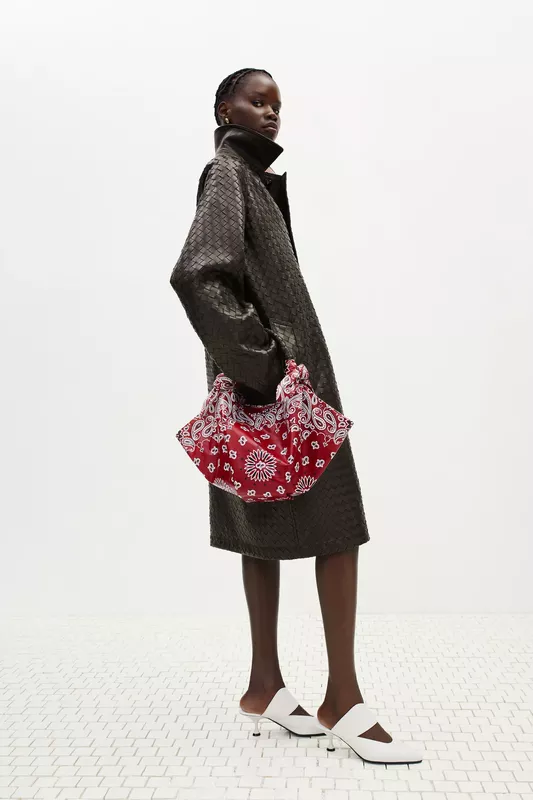 00031-bottega-veneta-pre-fall-2024-credit-brand