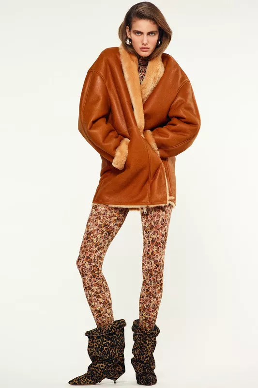 00016-isabel-marant-pre-fall-2024-credit-mark-kean