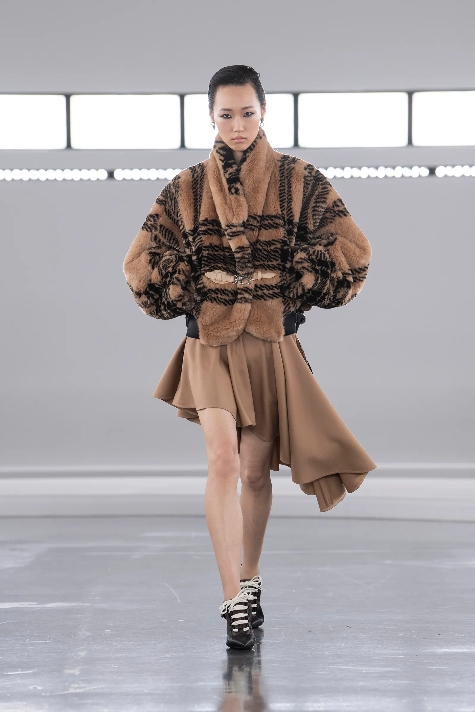 00043-louis-vuitton-pre-fall-2024-ready-to-wear-credit-giovanni-gannoni