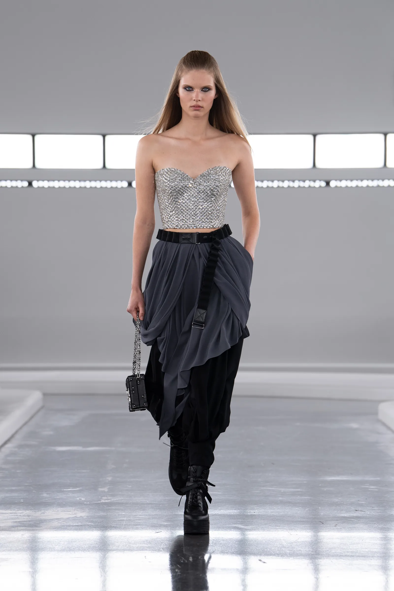 00056-louis-vuitton-pre-fall-2024-ready-to-wear-credit-giovanni-gannoni