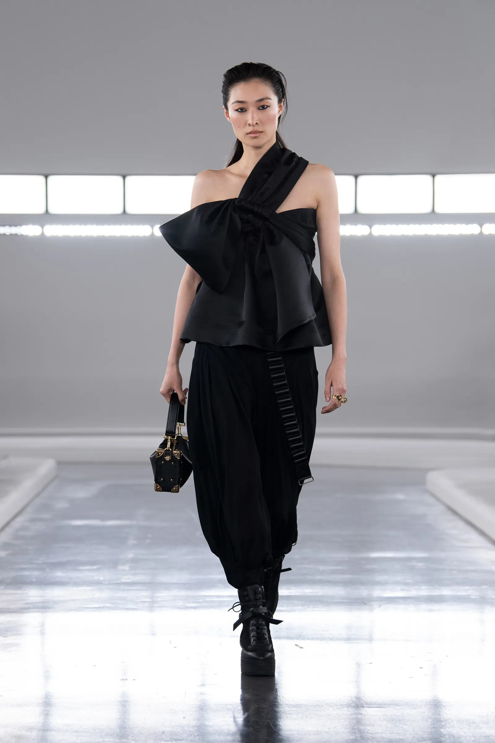 00057-louis-vuitton-pre-fall-2024-ready-to-wear-credit-giovanni-gannoni