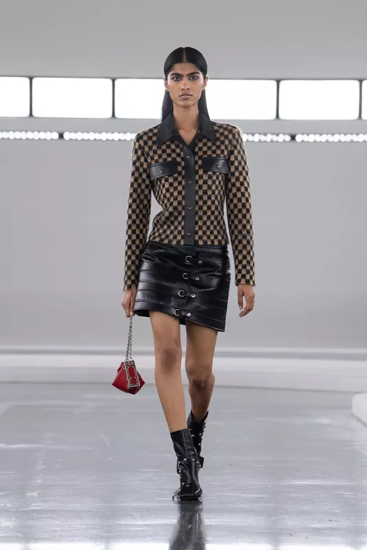 00024-louis-vuitton-pre-fall-2024-ready-to-wear-credit-giovanni-gannoni