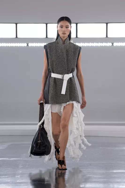 00036-louis-vuitton-pre-fall-2024-ready-to-wear-credit-giovanni-gannoni