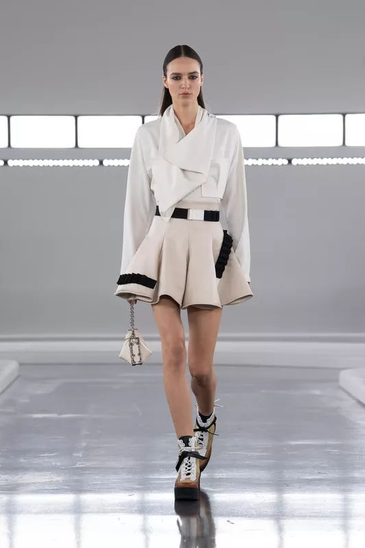 00047-louis-vuitton-pre-fall-2024-ready-to-wear-credit-giovanni-gannoni