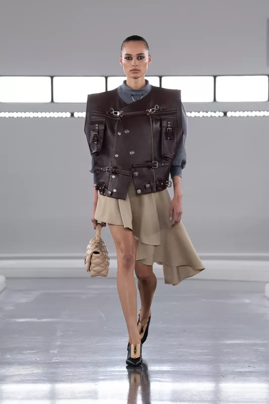 00048-louis-vuitton-pre-fall-2024-ready-to-wear-credit-giovanni-gannoni