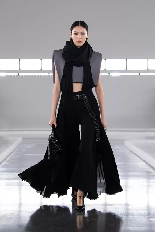 00050-louis-vuitton-pre-fall-2024-ready-to-wear-credit-giovanni-gannoni