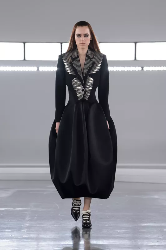 00055-louis-vuitton-pre-fall-2024-ready-to-wear-credit-giovanni-gannoni