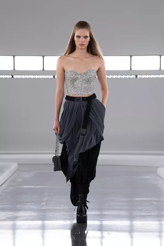 00056-louis-vuitton-pre-fall-2024-ready-to-wear-credit-giovanni-gannoni