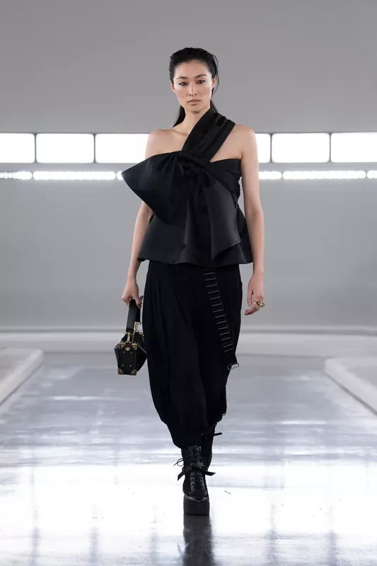 00057-louis-vuitton-pre-fall-2024-ready-to-wear-credit-giovanni-gannoni