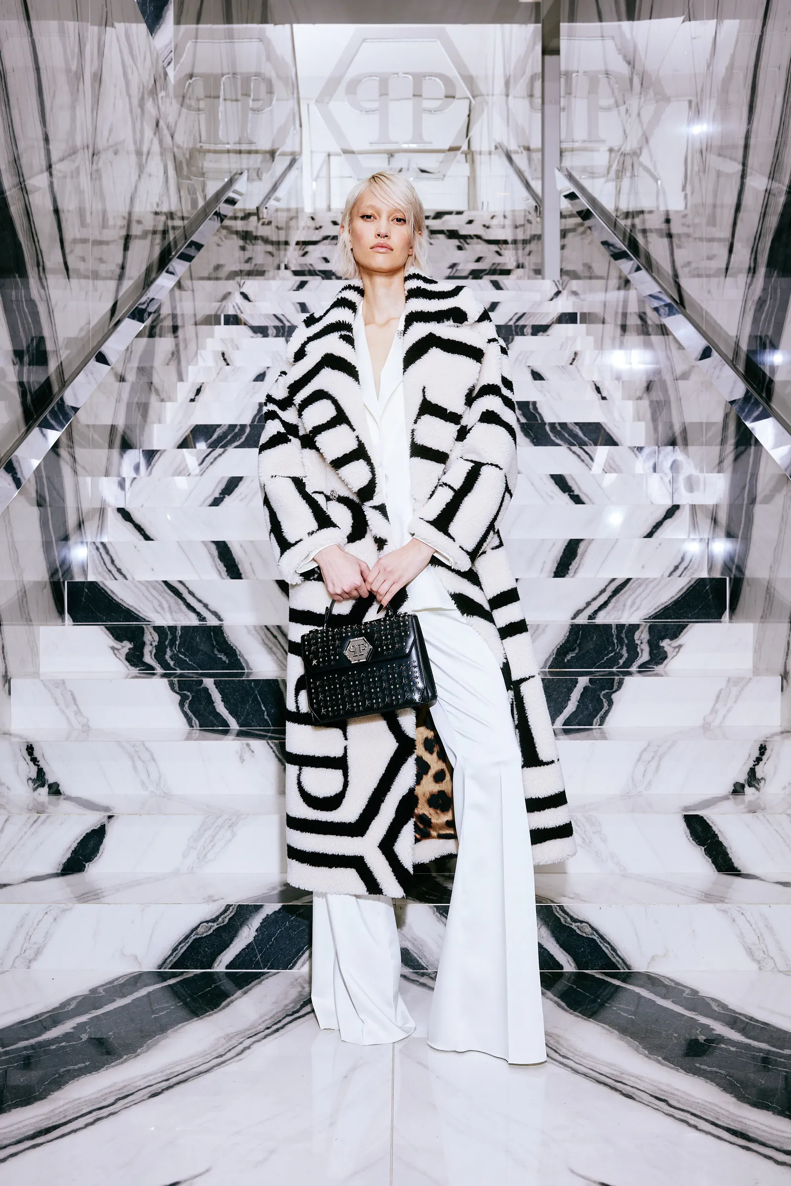 00005-philipp-plein-prefall-2024-credit-brand