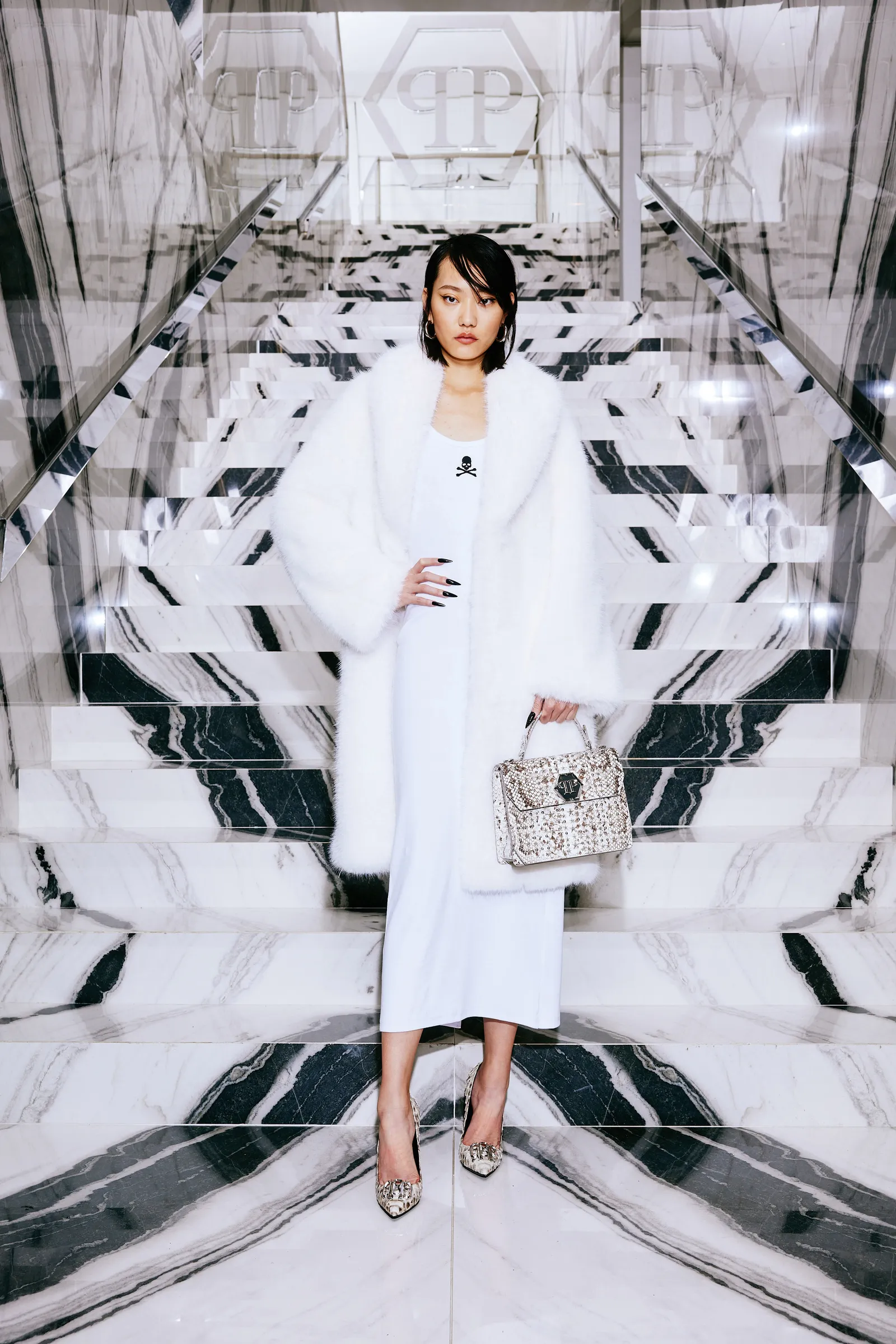 00021-philipp-plein-prefall-2024-credit-brand