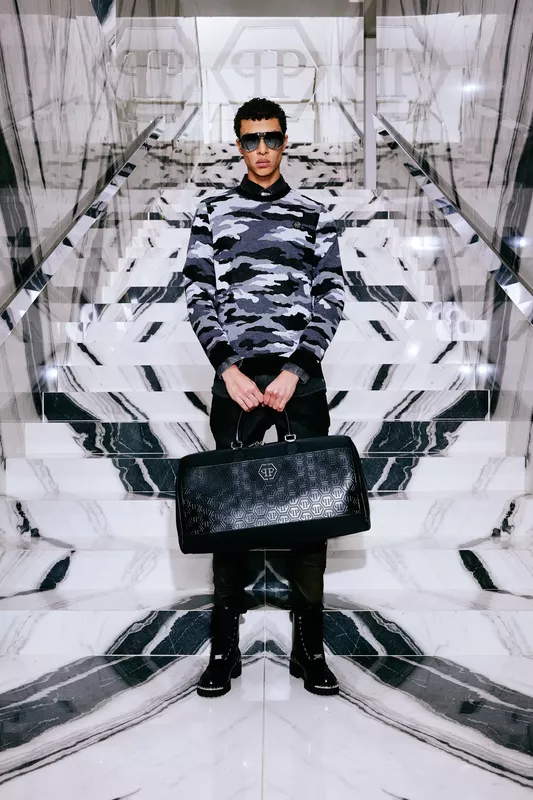 00020-philipp-plein-prefall-2024-credit-brand