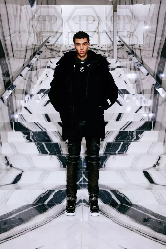 00024-philipp-plein-prefall-2024-credit-brand