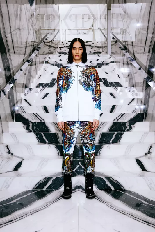 00028-philipp-plein-prefall-2024-credit-brand