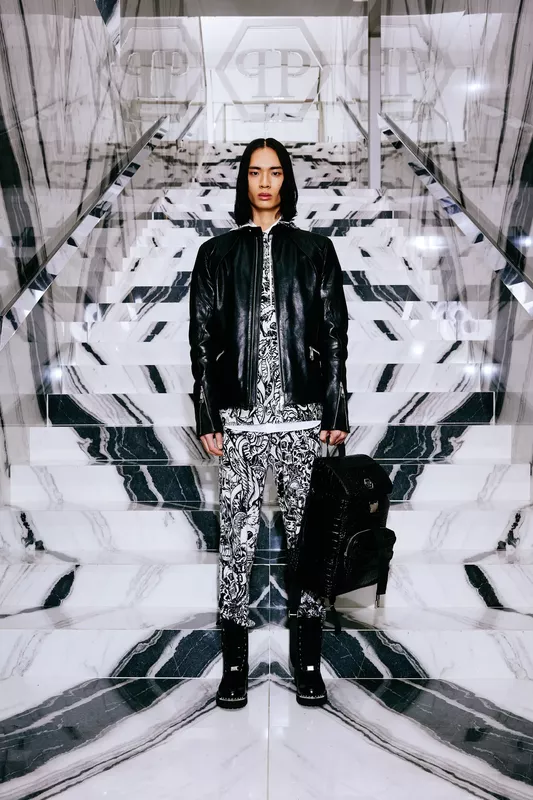 00043-philipp-plein-prefall-2024-credit-brand