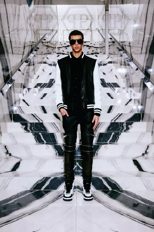00048-philipp-plein-prefall-2024-credit-brand