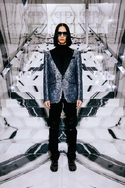 00049-philipp-plein-prefall-2024-credit-brand