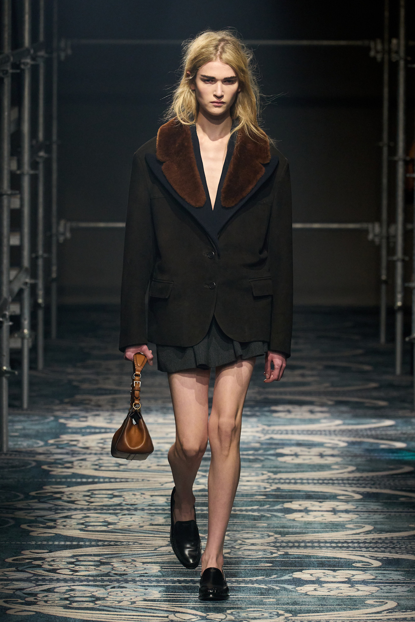 Prada F25 011