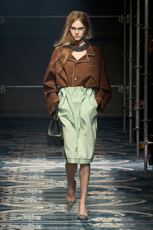 Prada F25 007