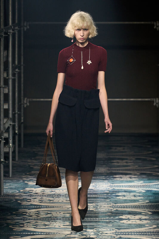 Prada F25 017