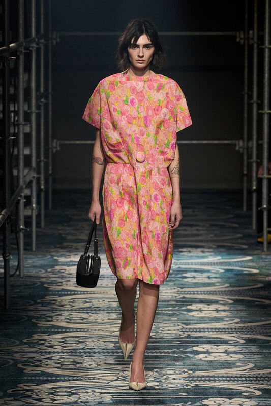 Prada F25 021