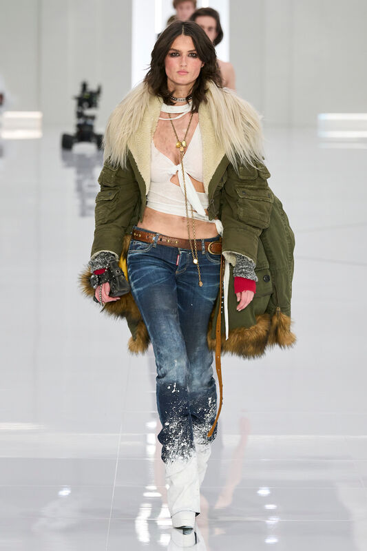 DSquared2 m F24 011