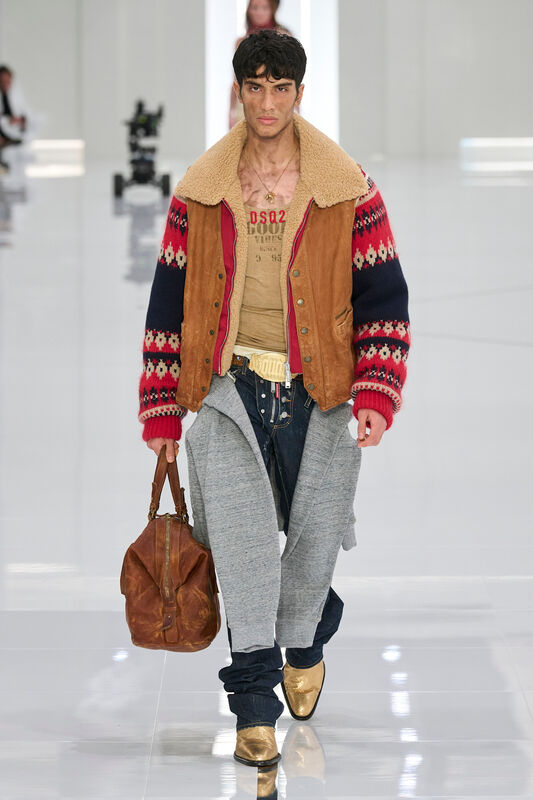 DSquared2 m F24 013